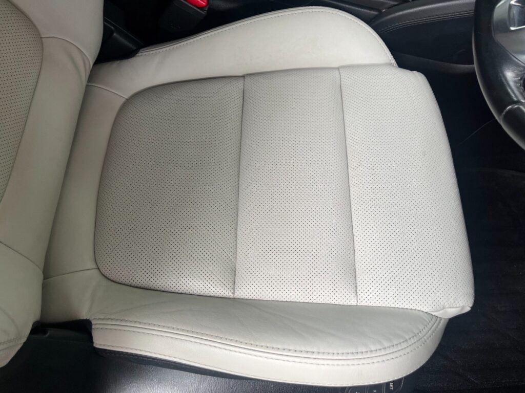 マツダCX-5レザーシート補修後